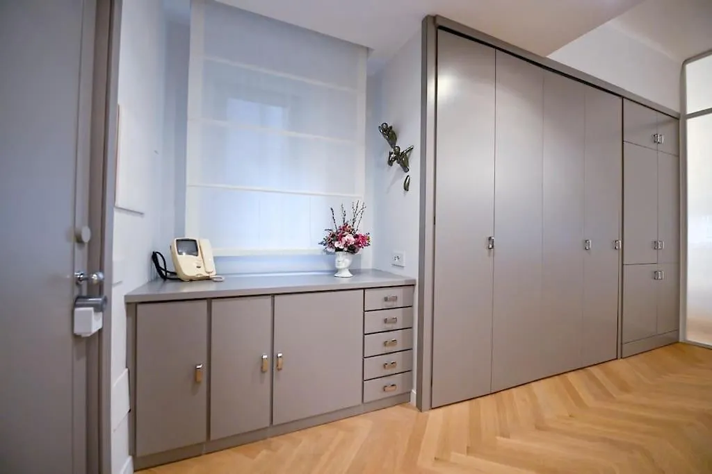 Dolce Vita Apartment Rome 0*,